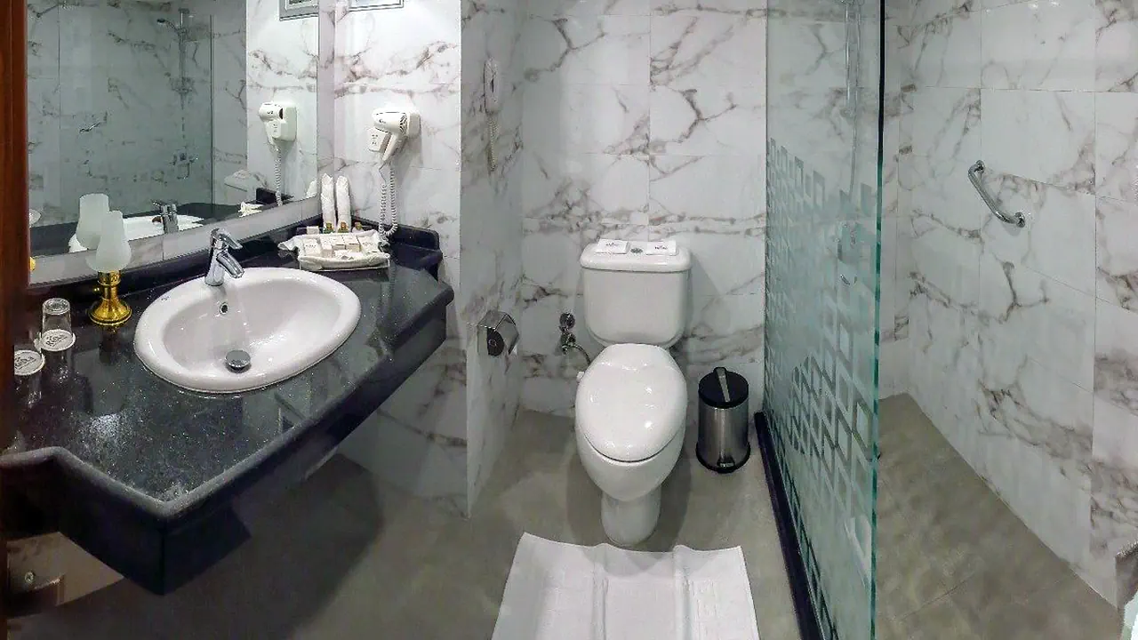 الفندق ريستا - بورسعيد